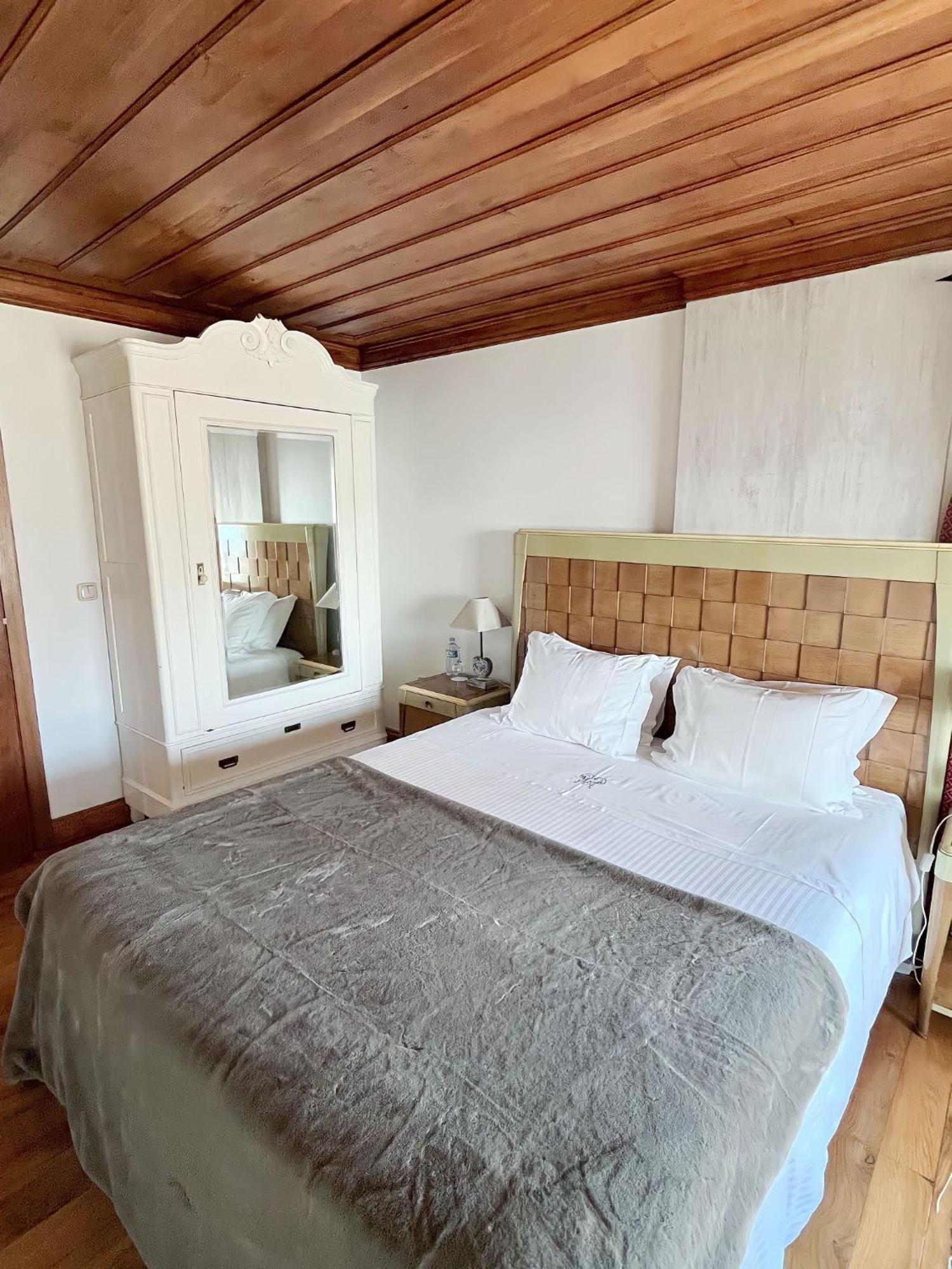 Casa De Canilhas Mesao Frio Bilik gambar