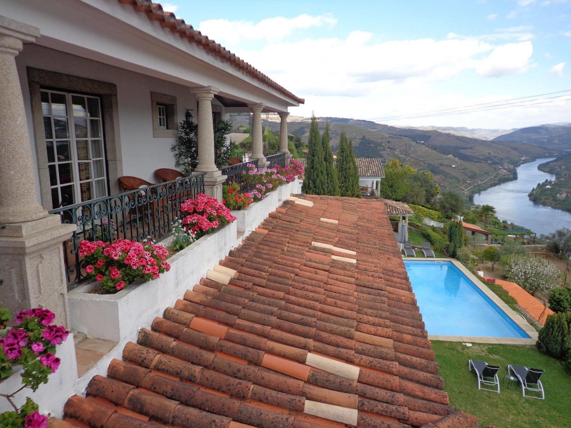 Casa De Canilhas Mesao Frio Luaran gambar